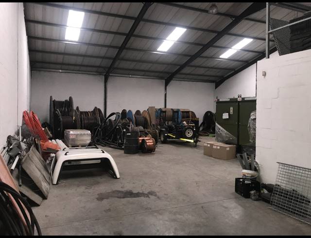300M² MINI FACTORY RENTED IN BRACKENFELL INDUSTRIAL